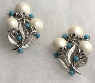 Vintage Sarah Coventry Earrings Pearl Turquoise " Alaskan Summer " Clip Bead