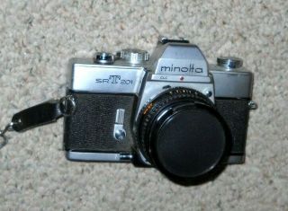 Minolta Srt201 35 Mm Camera With Rokkor - X 45 Mm 1:2 Lens