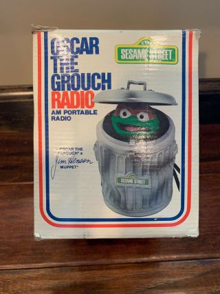 Sesame Street Vintage Oscar The Grouch Am Portable Radio 1977