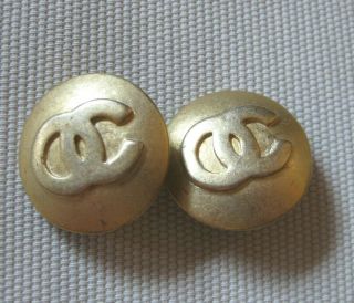 Casual Corner Vintage Cc Logo Clip - On Gold - Tone Earrings