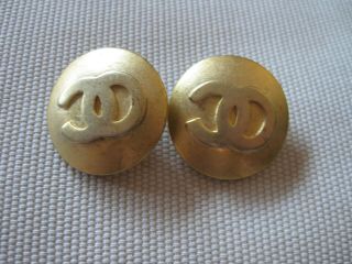 CASUAL CORNER Vintage CC Logo Clip - On Gold - Tone Earrings 3