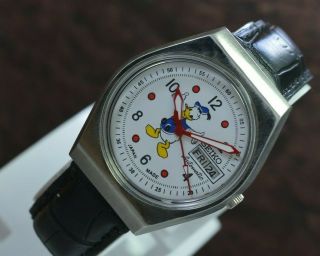 Vintage Seiko Donald Duck Day Date 17 Jewels 6309 Movement Wrist Watch 2
