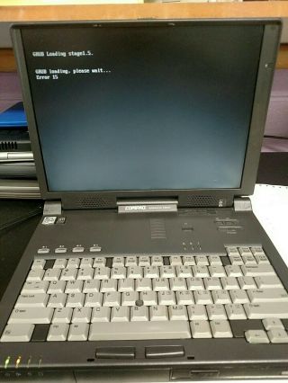 Compaq Armada 7800 Vintage Laptop -,