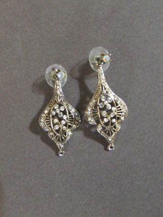 Vintage Gold Tone Filagree Clear Rhinestone And Aurora Borealis Pierced Earrings