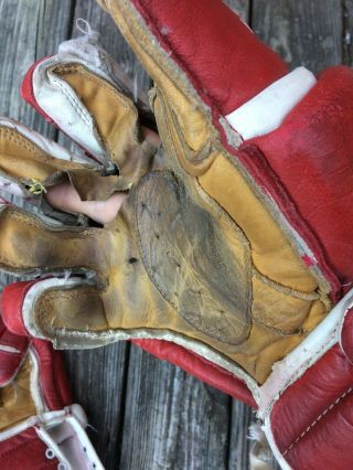 Vintage KOHO 650 HOCKEY GLOVES Red & White Detroit Red Wings Leather 1980s 14 