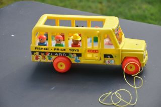 Vintage Fisher Price Little People School Bus 192 1965 Collectible Set Figures