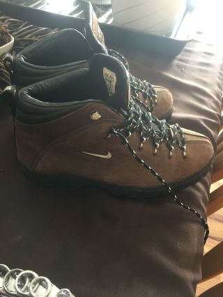 Vintage 90’s Nike Air 980608 Regrind Acg Brown Size 10.  0 Hiking Boots