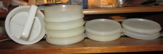 Vintage Tupperware Burger Press With Storage Units/lids And Extra Unit/lids