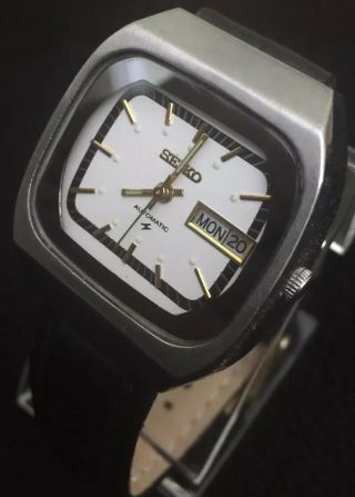 vintage seiko automatic mens watch Day/date White Face,  Grey Bezel Wear 2