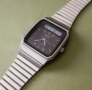 Vintage Seiko H357 - 5000 Analog Digital Display Quartz Japan Watch Steel 1980