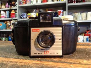 Brt Vintage Kodak Brownie 127 Flash Camera With Dakon Lens