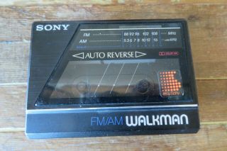 Vintage Sony Walkman Model WM - F77 FM/AM Stereo Cassette Player but READ 2