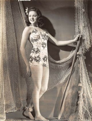 Peggy Drake Vintage Sexy Leggy 1940s Tropical Swimsuit Cheesecake Pinup Photo