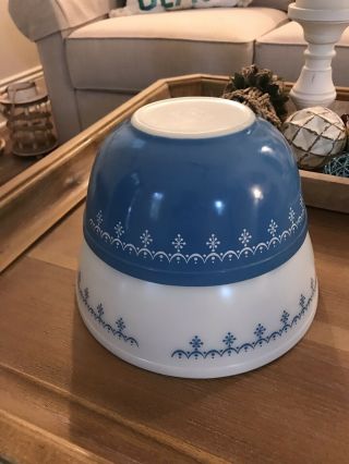 Set Of 4 Pyrex Snowflake Blue White Cinderella Nesting Bowls Vintage