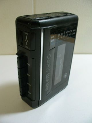 Ge 3 - 5473b Am/fm Stereo Radio Cassette Player Walkman Vtg