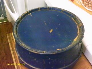 VINTAGE rustic barrel stool - /1/2 BARRELL /7 X 11 INCHES 4