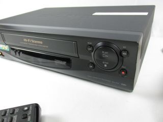 SONY SLV - N55 VCR VHS Video Cassette Recorder Player 4 Head HI - FI Stereo 4