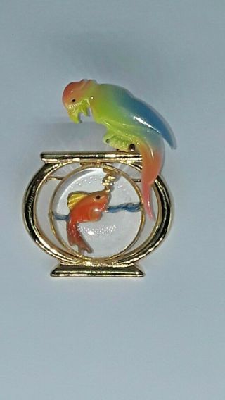 VINTAGE GOLD CROWN JELLY BELLY BIRD WITH FISH BOWL PIN 1980 ' S 3