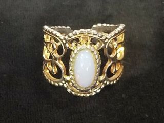 Vintage 1976 Sarah Coventry Lovely Lady Faux Opal Ring