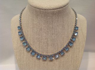 Vintage Weiss Light Blue Rhinestone Necklace
