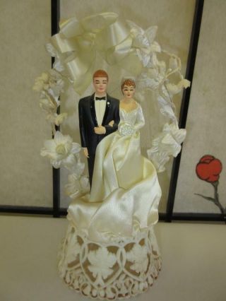Vtg 50s Bride Groom Wedding Cake Topper Sweetheart Dress Pillbox Hat Flower Arch
