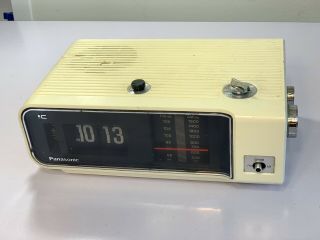 Panasonic,  Fm - Am Clock Radio,  Model Rc - 6003,  Vintage