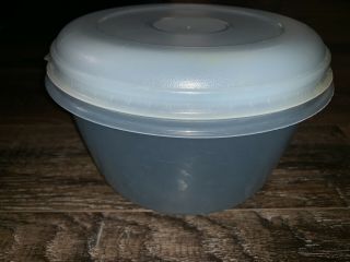 Rubbermaid Vtg Round Container Servin Saver Bowl Blue 10 9 Cup