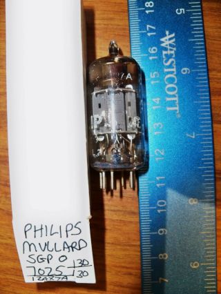 Strong PHILIPS by Mullard Short Gray Plate O Getter 7025 / 12AX7A Tube 4