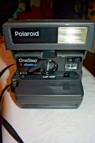 Vintage Polaroid One Step Close Up 600 Film Instant Camera