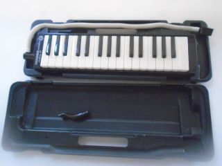 Vintage Hohner Melodica Piano 32 W/ Case Student