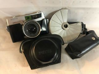 Petri 7s 35mm Rangefinder Film Camera W/ 45mm F2.  8 Lens & Leather Case