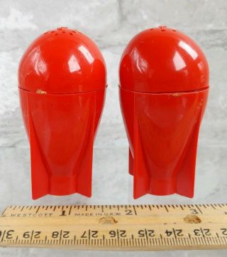 Vtg 1950s Cherry Red Plastic Mid Century Rocket Atomic Bomb Salt Pepper Shakers