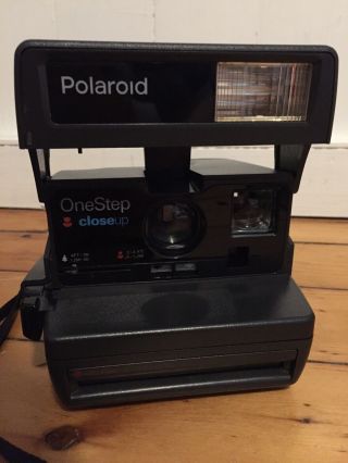 Vintage Polaroid One Step Close - Up Instant 600 Film Camera W/ Strap