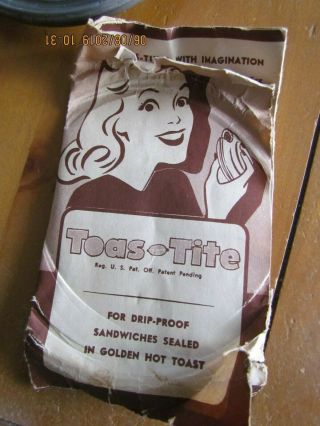 Vintage Toas - Tite Sandwich Maker - Red Handles - 3