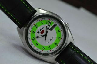 Vintage Seiko 5 Day Date 17 Jewels 7009 Movement Men ' s Wrist Watch 3