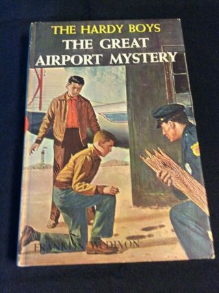 Hardy Boys 9: The Great Airport Mystery By Franklin W.  Dixon 1962c Printing