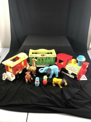 Vintage Fisher Price Little People Circus Train 991 w/ Animals & People 2