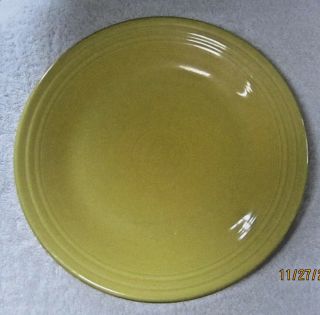 Vintage Fiesta Ware Lemon Yellow Dinner Plate.  10 1/2 