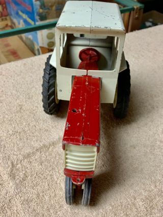 Vintage Ertl Farmall 560 Narrow Front End With Cab 1/16 Hard To Find 4