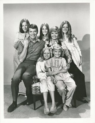 Maureen Mccormick Eve Plumb Cast Vintage 1970 The Brady Bunch Tv Photo