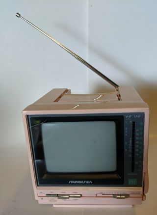 Soundesign Personal Television Model 3917 Pink Vintage 1986 Black & White
