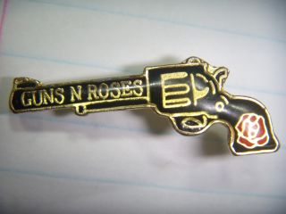 Guns And Roses,  Guns & Roses Vintage Metal Lapel Pin From Early 90 