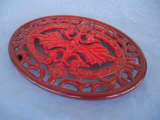 Vintage Style Cast Iron Enamel Trivet Bench Protector Pot Teapot Stand Oval Red