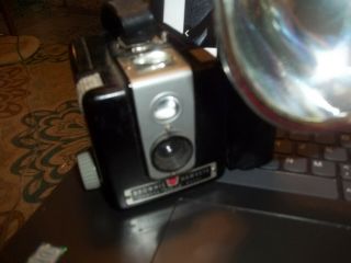 Vintage Kodak Brownie Hawkeye Camera Flash Model WITH BULBS 2