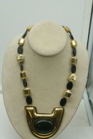 Vintage ’92 Sutton Hoo Carlton Ridge Gold Onyx Necklace