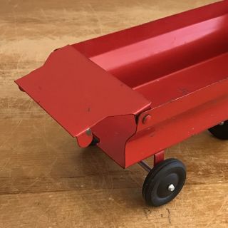 Ertl USA Vintage 60s International Harvester Tractor Red Wagon 1/16 Farm Toy 3