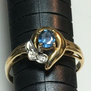 Lovely Vintage 10 K Yellow Gold Oval Blue Topaz Ring,  With Diamond Accent Size 6