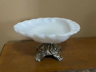 Equisite Vintage Seashell Milk Glass Brass Metal Soap Tray Dish Holder Art Deco