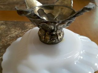 Equisite Vintage Seashell Milk Glass Brass Metal Soap Tray Dish Holder Art Deco 8