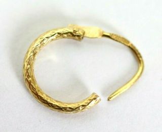 Vintage 18k Yellow Gold Womens Hoop Earring (single) :.  5 Gram